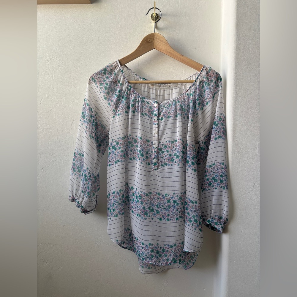 LC Lauren Conrad Floral and Stripe Spring Blouse Button Front Scoop Neck Size XS
